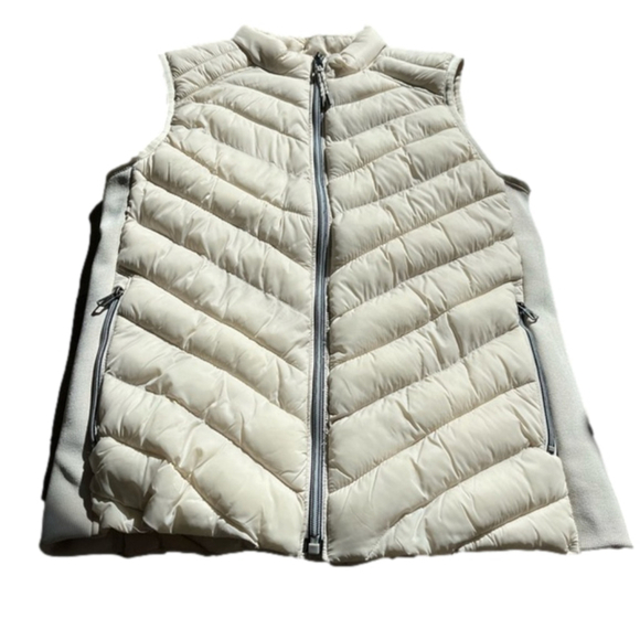 GAP Puffer Vest with Primaloft, Cream, Size Small - Picture 1 of 11